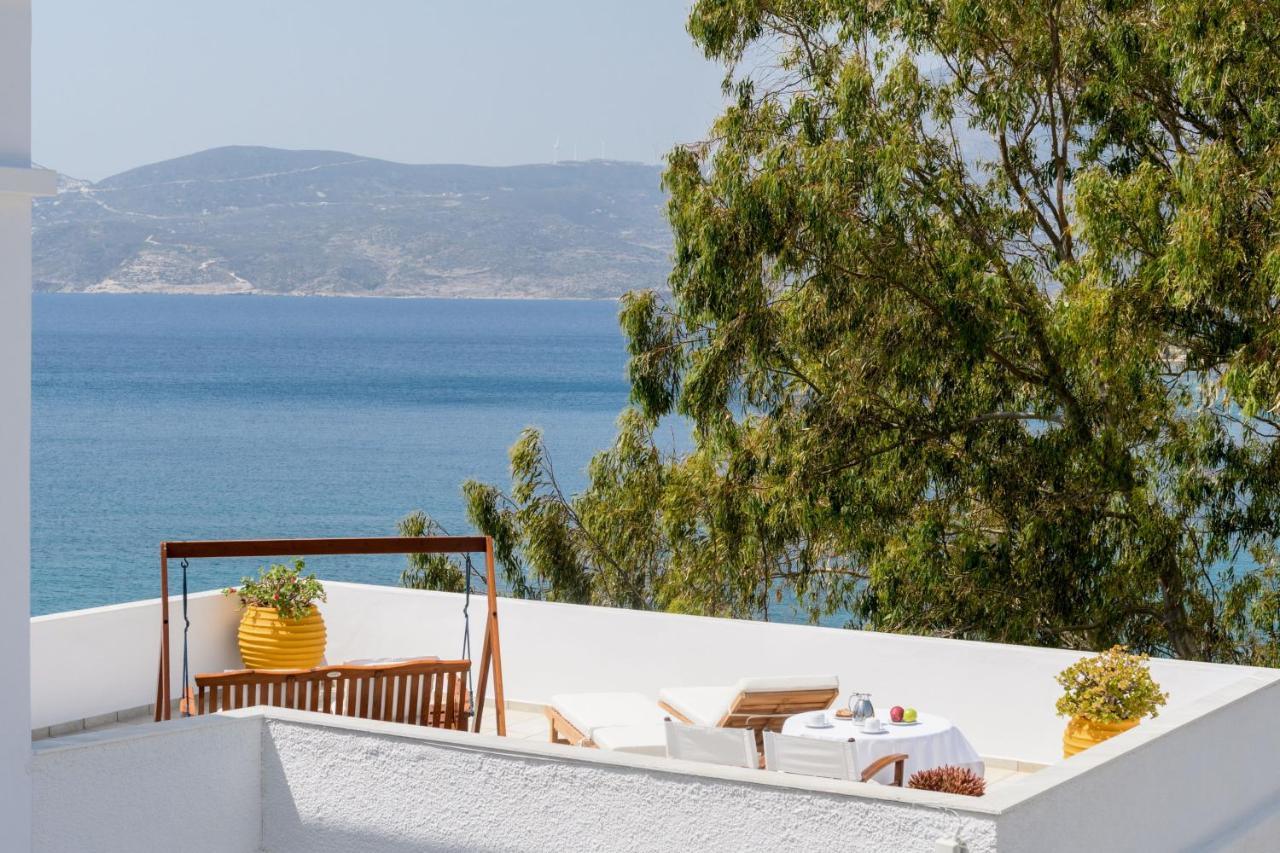 Villa Notos Adámas Eksteriør bilde