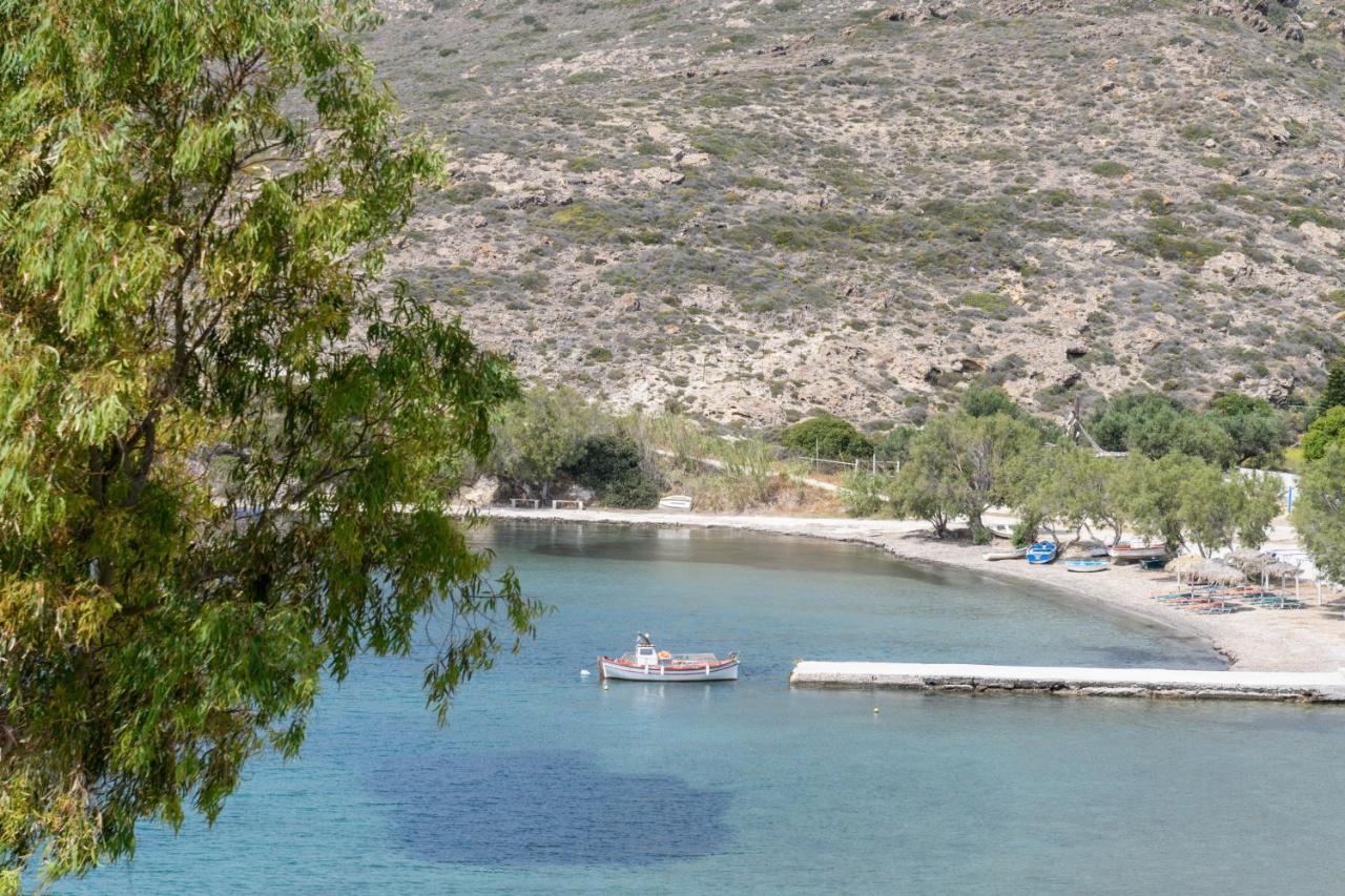 Villa Notos Adámas Eksteriør bilde