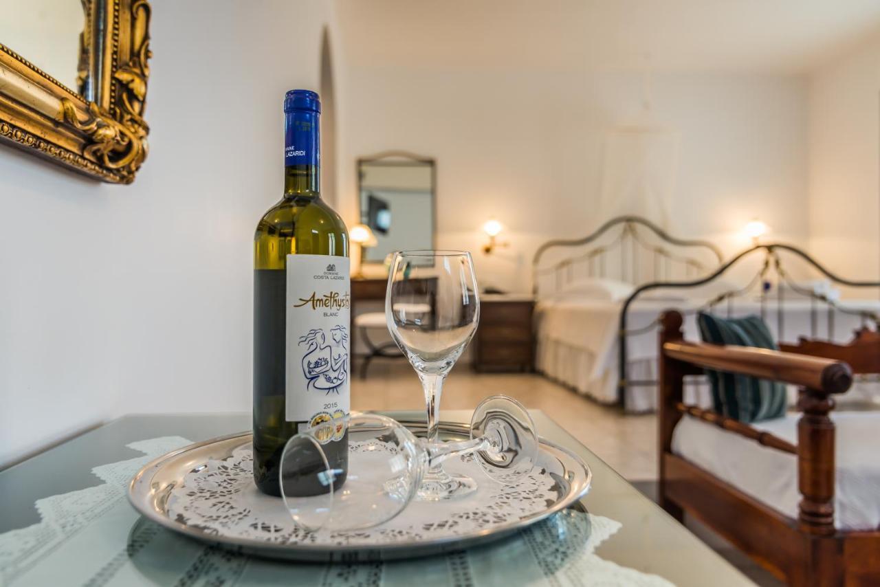 Villa Notos Adámas Eksteriør bilde
